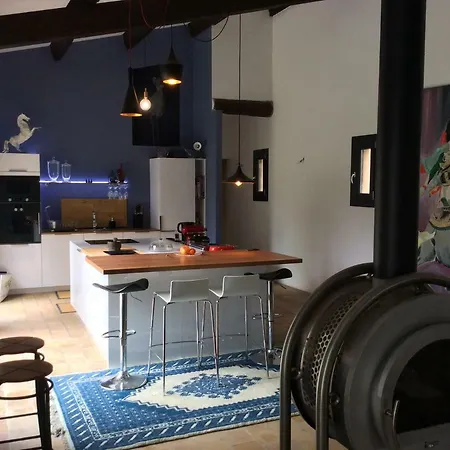 Chambre Pop Provence Пьерлат