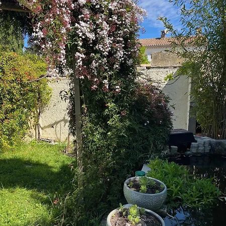 Ubytování v soukromí Suite Detente Jardin Piscine *